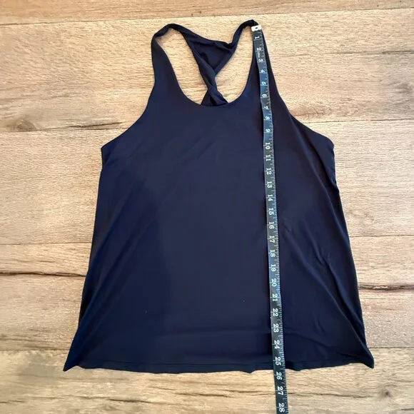 ALO Yoga Don't Get It Twisted Tank Size M *Black* - Picture 9 of 10